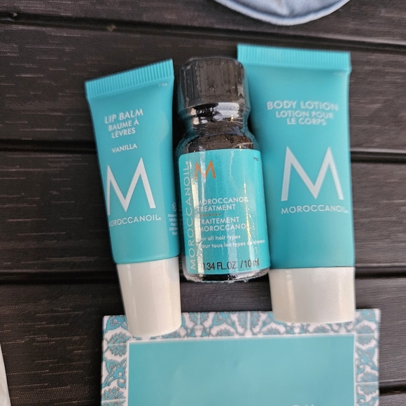 Moschino China Airlines Business Class Amenity Makeup Toiletry Bag French Blue - Picture 15 of 16